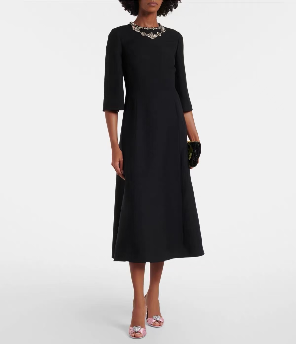ชุดเดรสยาวปานกลางสำหรับผู้หญิง - Midi Dress บทวิจารณ์และราคา